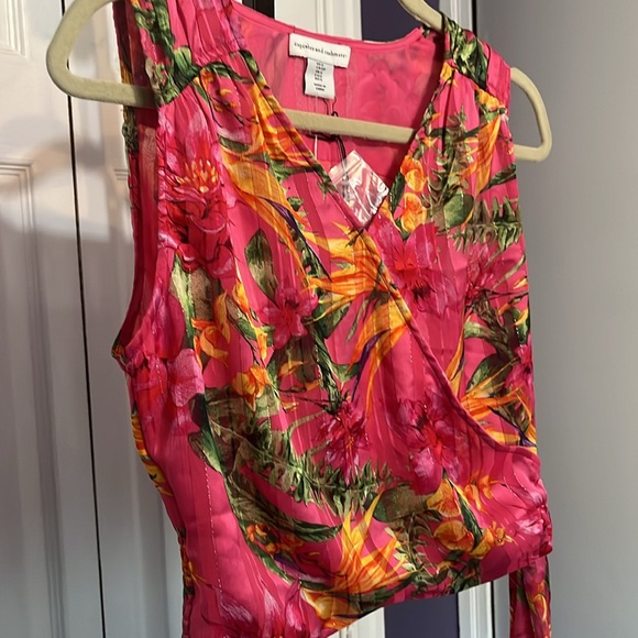 CUPCAKES AND CASHMERE SZ SMALL WOMEN’S TOP SHIRT NEW W TAGS. #325 - Picture 3 of 10